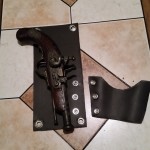 Push snaps for sleeve attachment